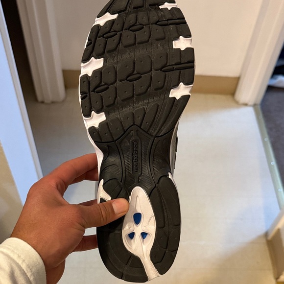 New Balance Silver Mens 740 - Picture 11 of 11